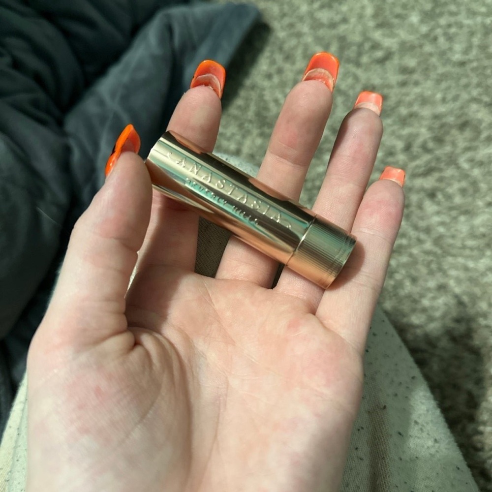 Anastasia Beverly Hills satin lipstick